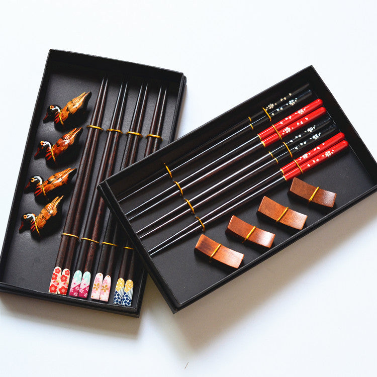Chopstick Harmony: 4-Pair Wooden Set & Holder Gift Box